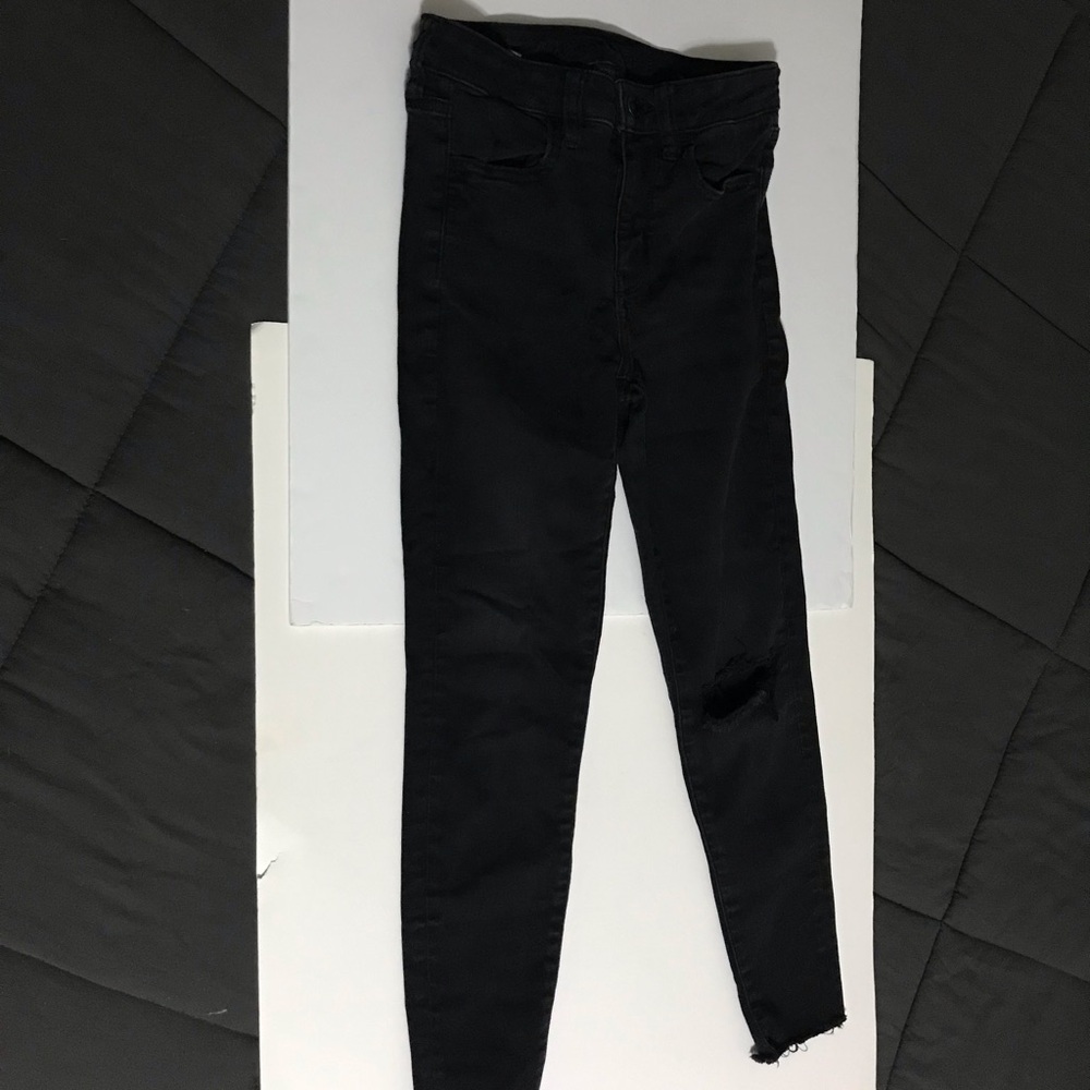 American Eagle Women’s Black Hi-Rise Jegging Distressed Skinny Jeans Size 2